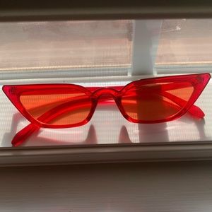 Red Cat Eyed sunnies 🔥